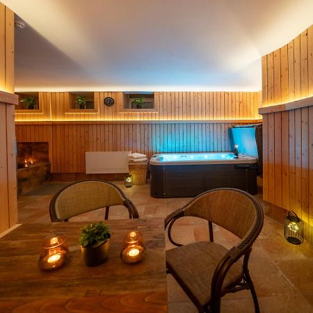 Hotel Praha Hrensko Luaran gambar