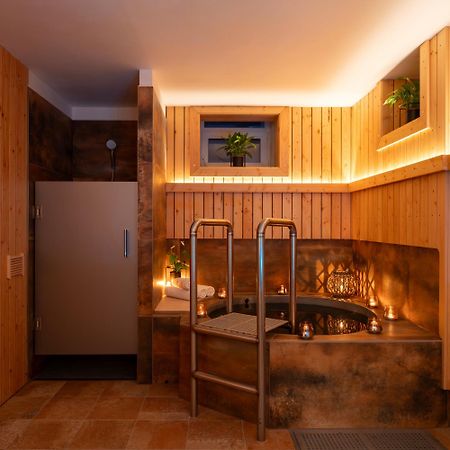 Hotel Praha Hrensko Luaran gambar
